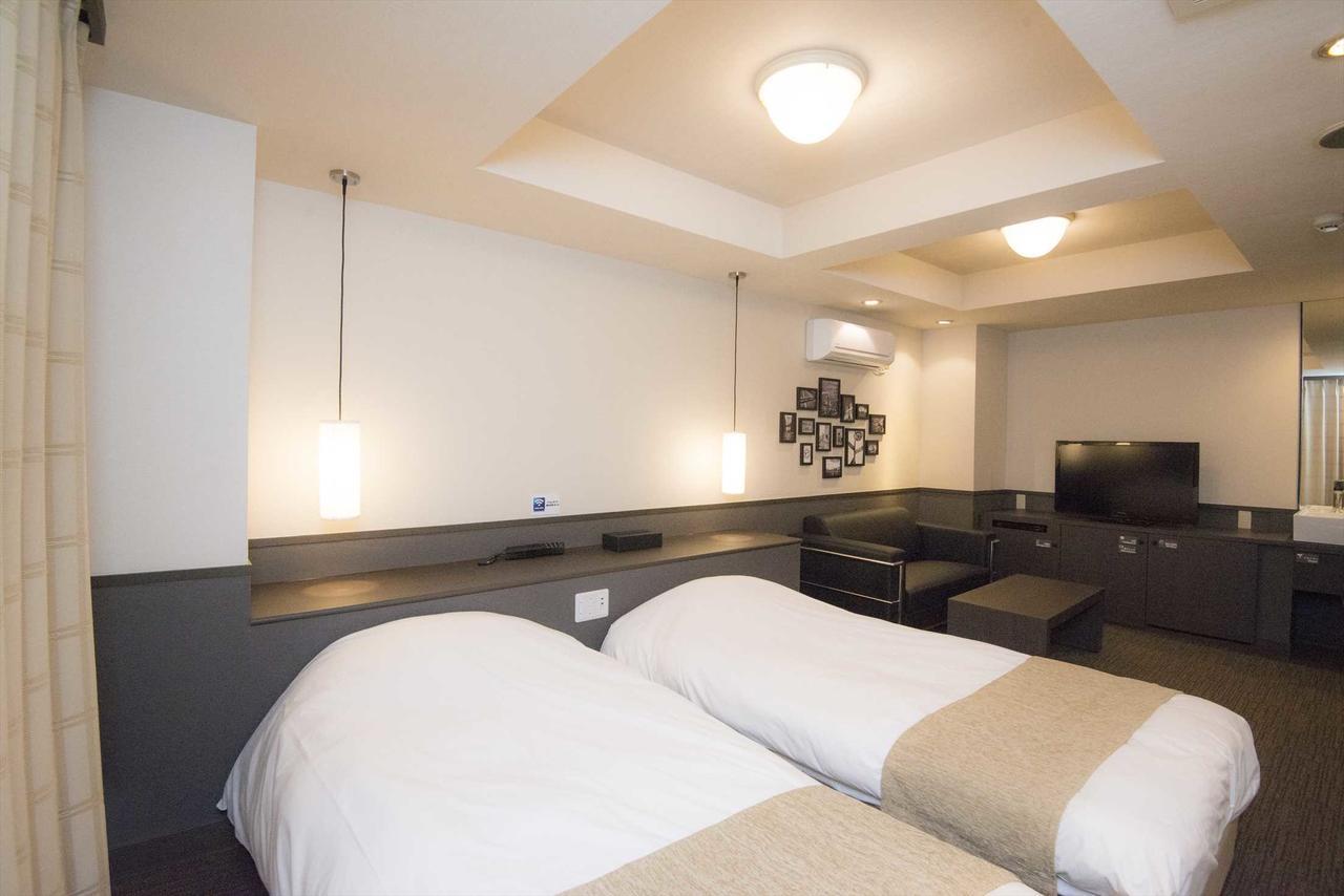 Hotel Double Funabashi Esterno foto