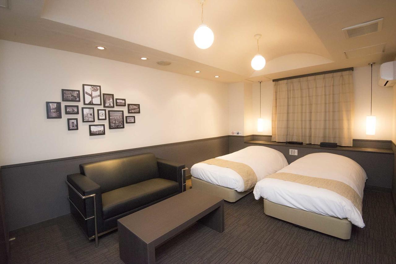 Hotel Double Funabashi Esterno foto
